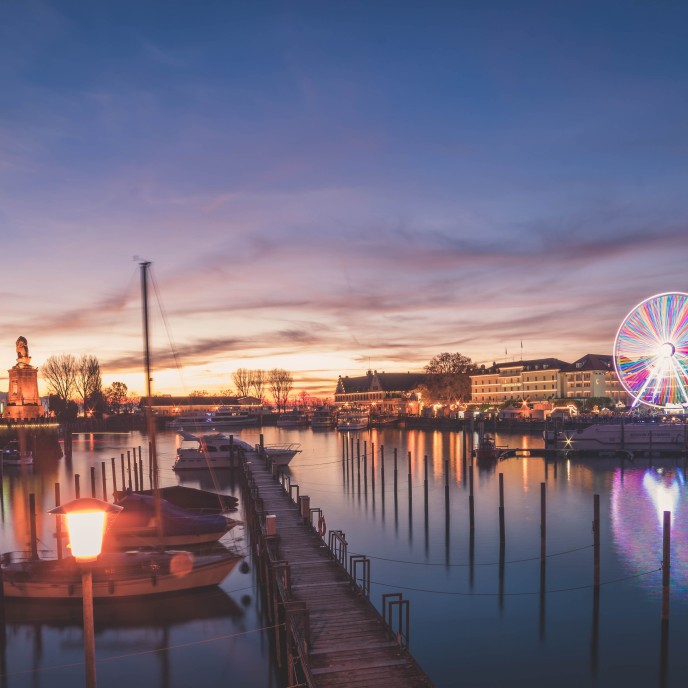 Lindauer Jahrmarkt am Bodensee_AdobeStock_191613963