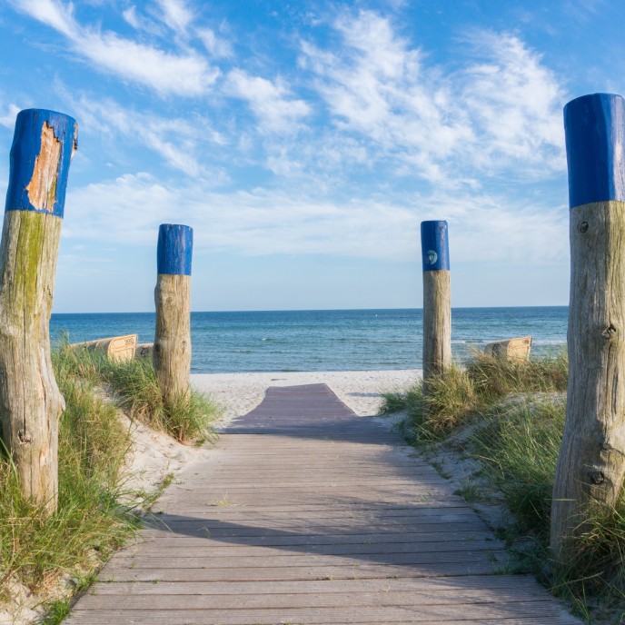 Strandaufgang in Fehmarn_AdobeStock_103219886