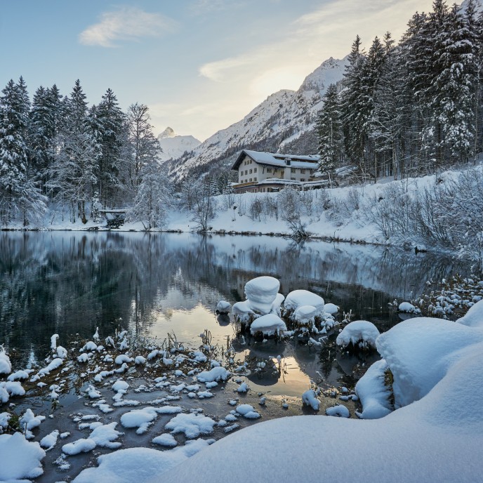 Christlessee bei Oberstdorf im Winter_AdobeStock_335759650